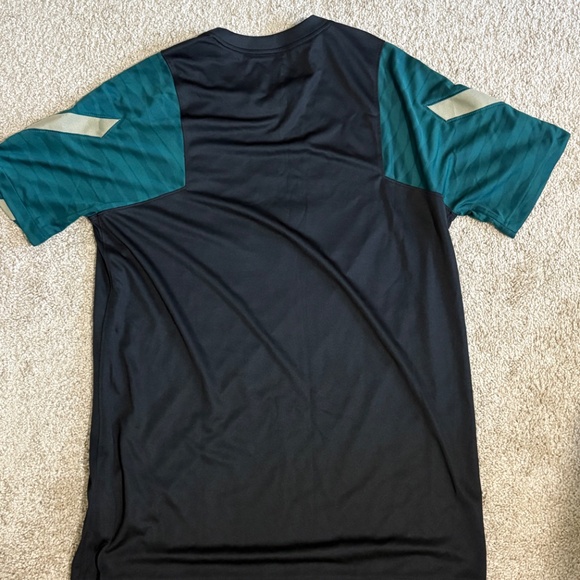 Nike Liverpool FC Training - 21/22 - L - Picture 2 of 2